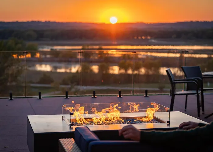 Goldmoor Inn & Resort